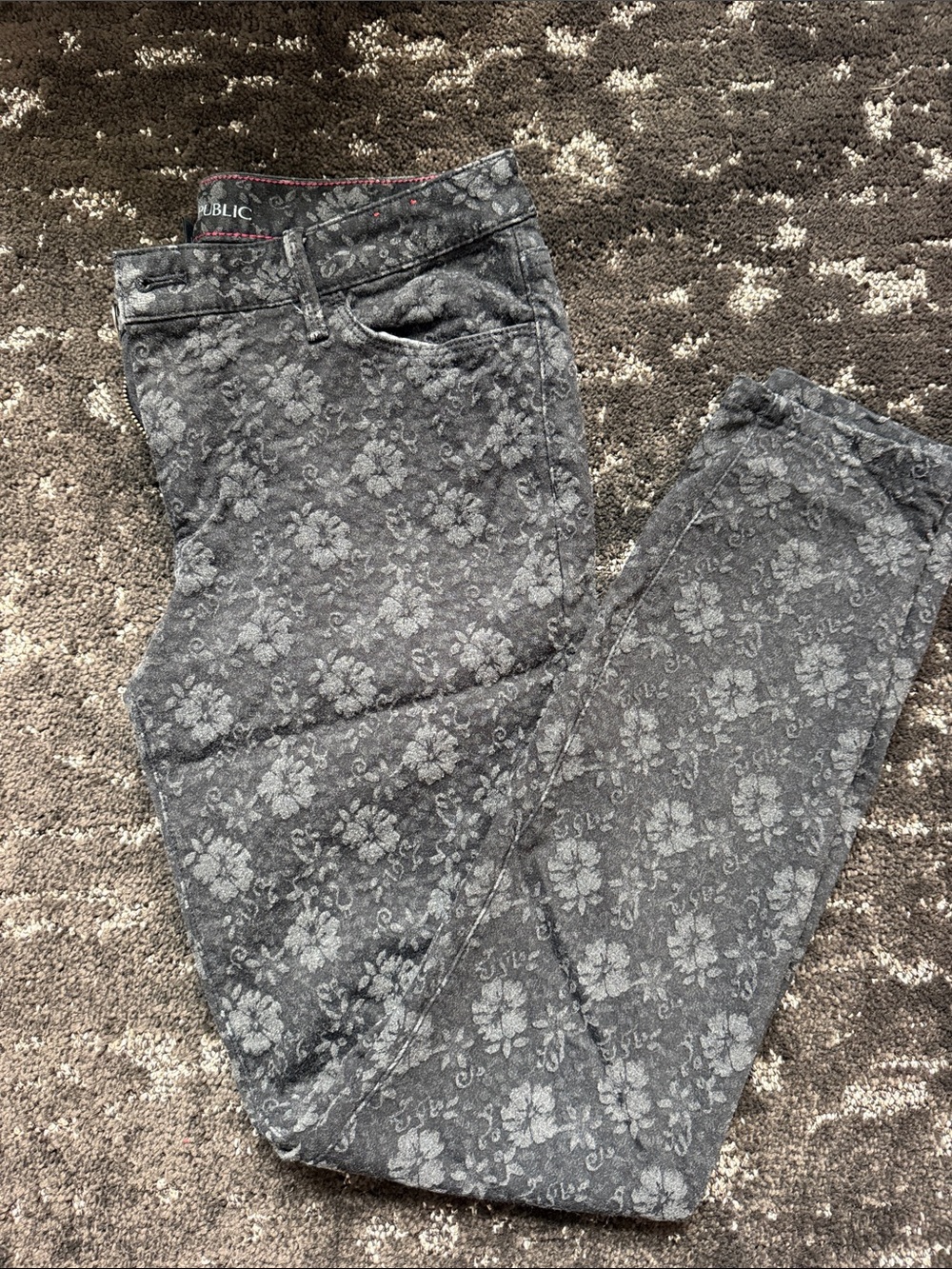 Banana Republic Grey Floral-Print Skinny Jeans